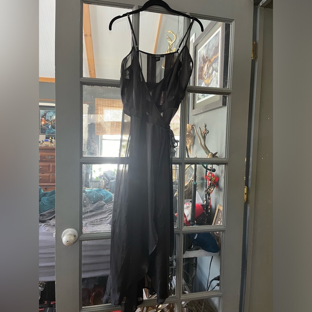 Forever 21 wrap dress M